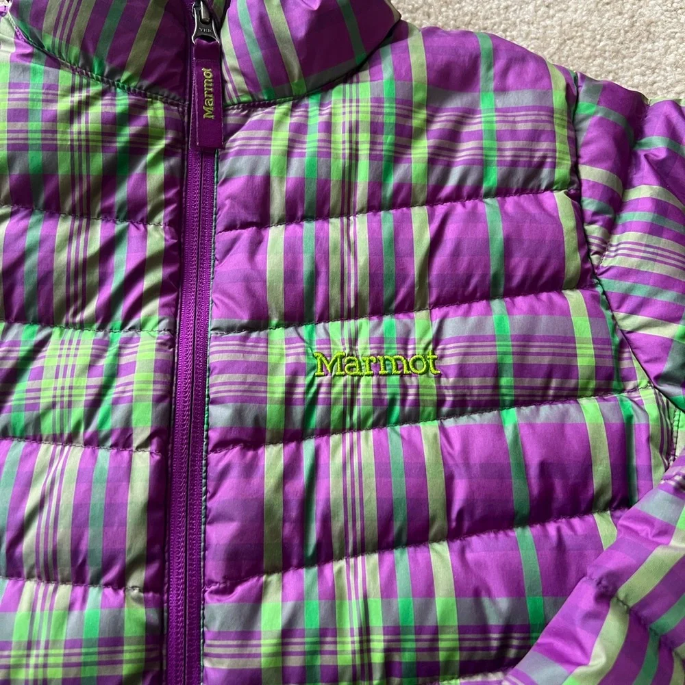EUC Girls Marmot 700 fill Down coat - Picture 2 of 3